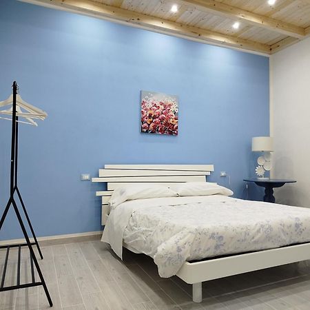 Apartamento Il Cortile Fiorito Trapani Exterior foto
