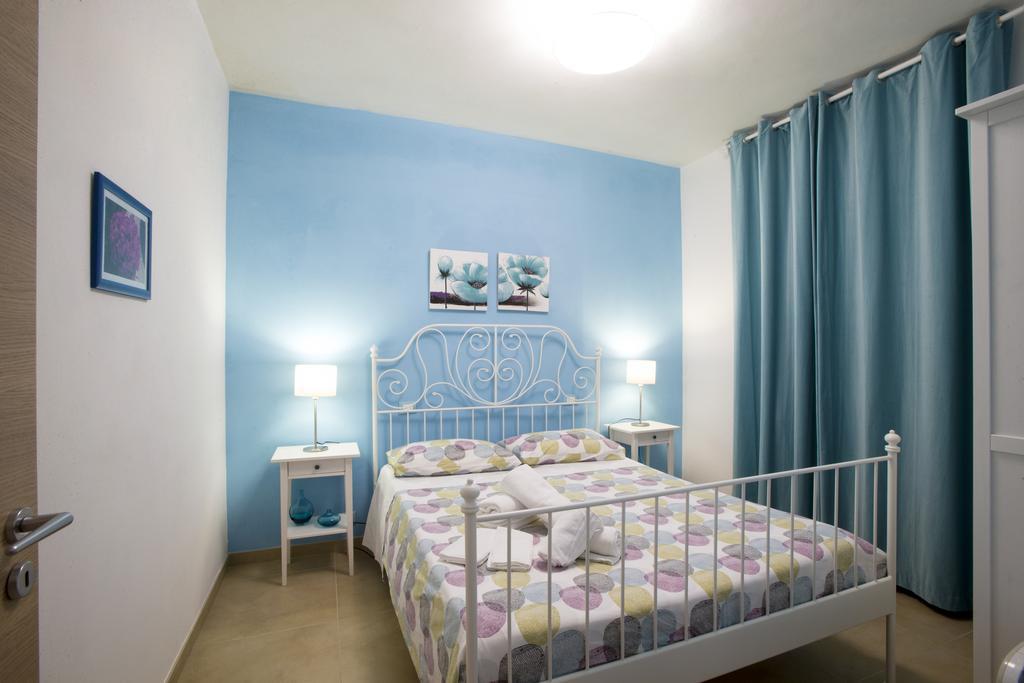 Apartamento Il Cortile Fiorito Trapani Habitación foto