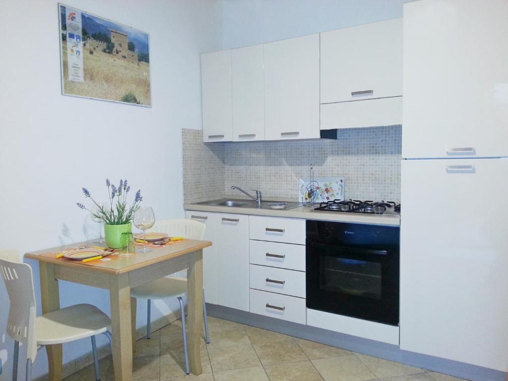 Apartamento Il Cortile Fiorito Trapani Exterior foto
