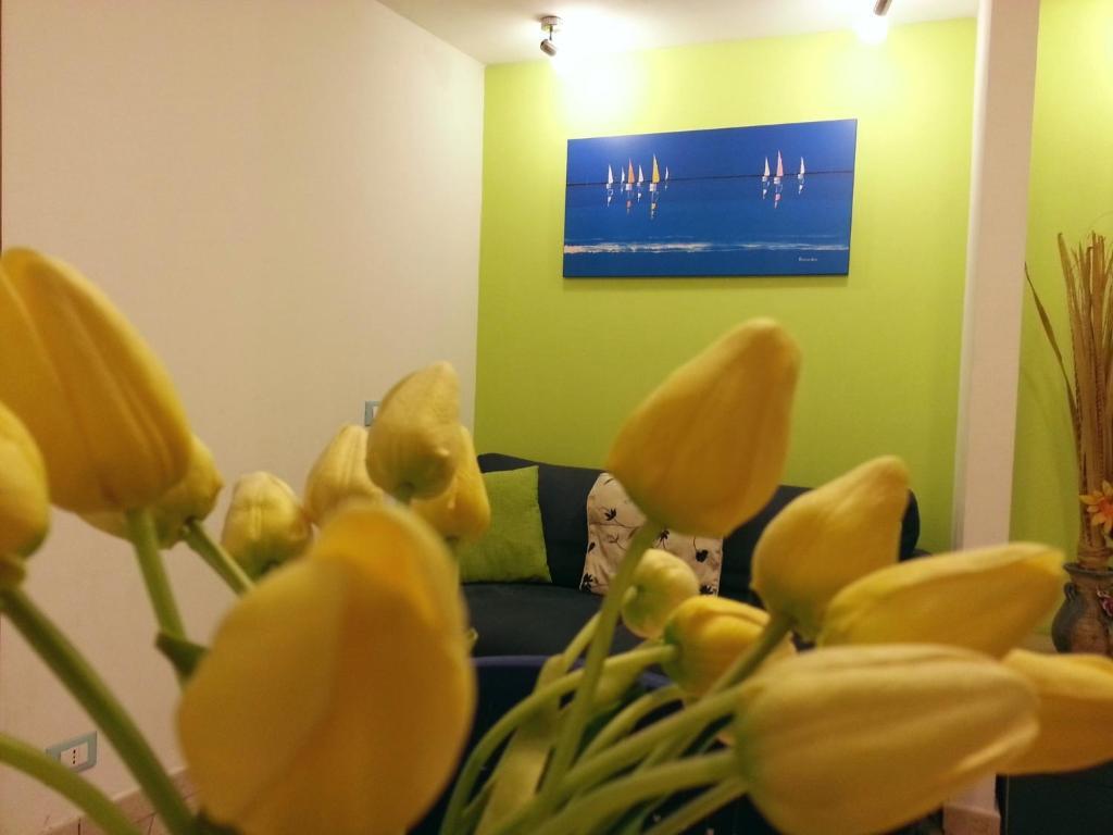 Apartamento Il Cortile Fiorito Trapani Exterior foto